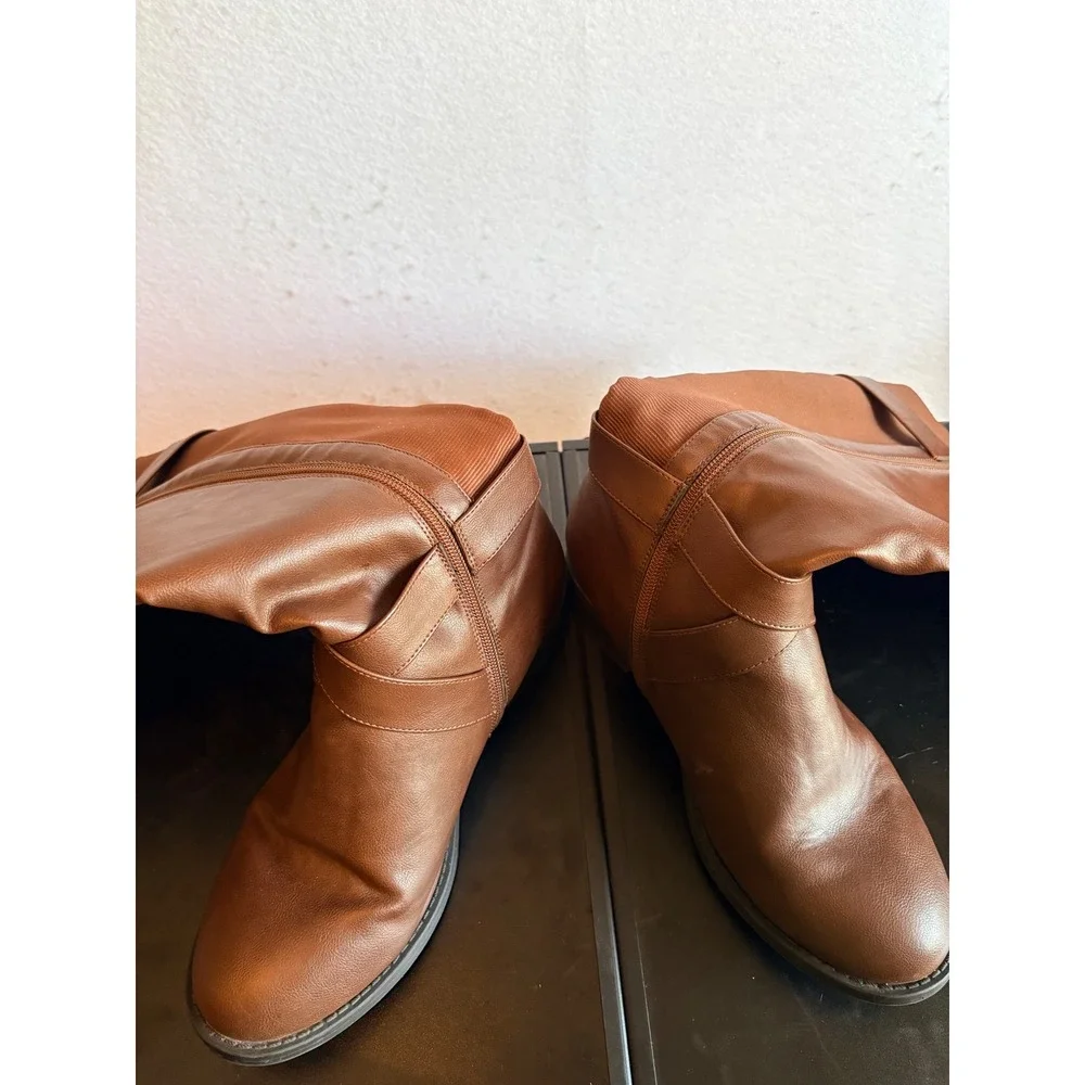 Torrid Womens 9WW Cognac Brown Faux Leather Buckle Knee Riding Boots Wide Width